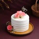 Roses Topped Vanilla Cream Cake