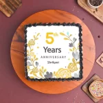 Square Shaped 5th Anniversary Cake - Image 3